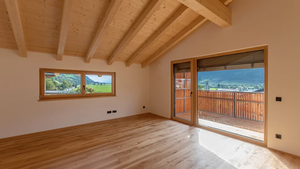 Dachgeschosswohnung in Uttendorf mit Holzbalkon